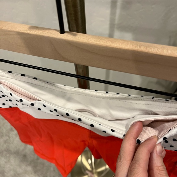 Lululemon Bike Shorts | Red/White/Dots | Pockets | Size 2 | Vintage Lululemon! - Picture 3 of 5